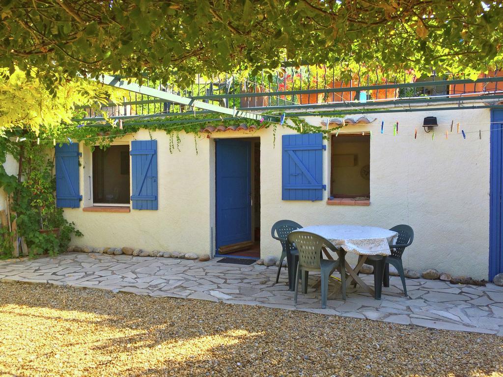 Lovely G Te With Private Pool Montagnac  Εξωτερικό φωτογραφία